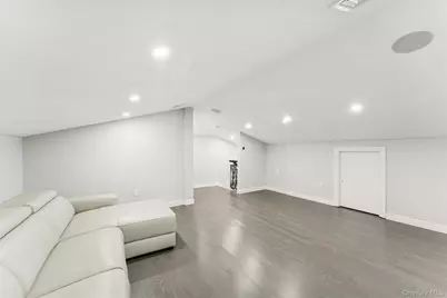 81-05 139th Street, Briarwood, NY 11435 - Photo 19