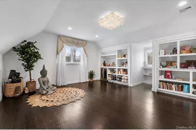 19 W Tiana Road, Hampton Bays, NY 11946 - Photo 37