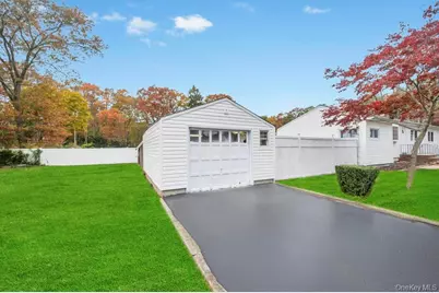 468 Ferndale Boulevard, Islip, NY 11751 - Photo 3