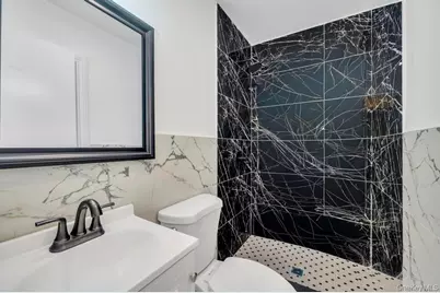 468 Ferndale Boulevard, Islip, NY 11751 - Photo 19