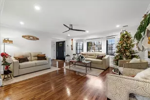 320 Clearview Ln, Massapequa, NY 11758 - Photo 7