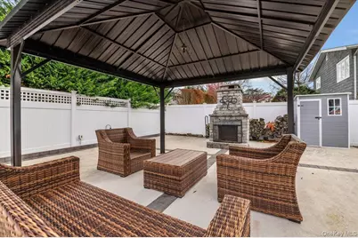 320 Clearview Lane, Massapequa, NY 11758 - Photo 25