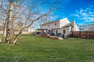 9 Minto Ct, Centereach, NY 11720 - Photo 29