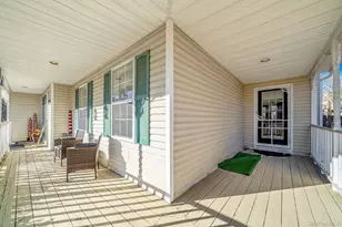 9 Minto Ct, Centereach, NY 11720 - Photo 3