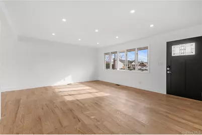 19 Hicks Avenue, Syosset, NY 11791 - Photo 3