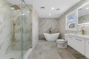 19 Hicks Ave, Syosset, NY 11791 - Photo 19