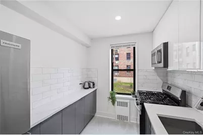 226-26 Union Turnpike #1R, Bayside, NY 11364 - Photo 11