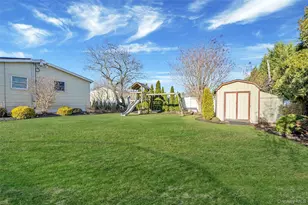 15 Penn Dr, Smithtown, NY 11787 - Photo 5