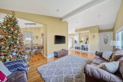 15 Penn Drive, Smithtown, NY 11787 - Photo 19