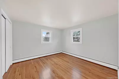 23 Bridle Path, Newburgh, NY 12550 - Photo 19