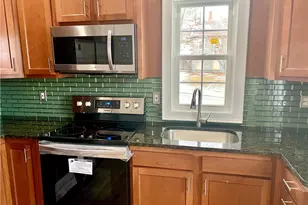 26 Courtland St, Middletown, NY 10940 - Photo 3