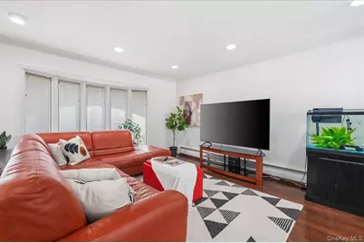 59 Hazelwood Drive, Jericho, NY 11753 - Photo 7