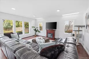 59 Hazelwood Dr, Jericho, NY 11753 - Photo 19