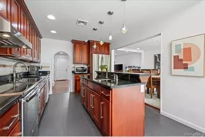 59 Hazelwood Drive, Jericho, NY 11753 - Photo 13