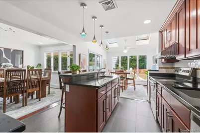 59 Hazelwood Drive, Jericho, NY 11753 - Photo 15