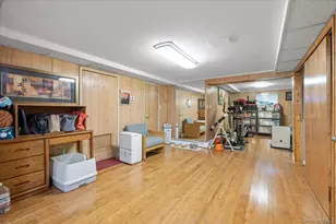 59 Hazelwood Dr, Jericho, NY 11753 - Photo 35