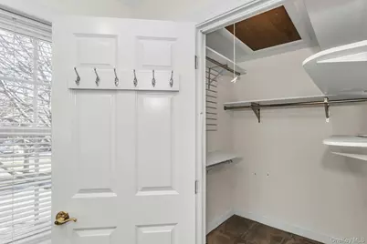 986 Madeira Boulevard, Melville, NY 11747 - Photo 19