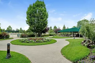 986 Madeira Blvd, Melville, NY 11747 - Photo 31