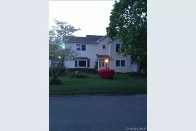 7 Maple Road, Middle Island, NY 11953 - Photo 3