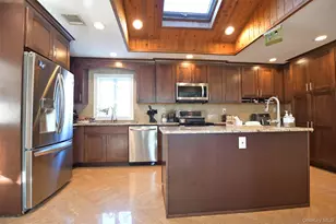 7 Maple Rd, Middle Island, NY 11953 - Photo 11