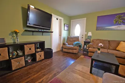 7 Maple Road, Middle Island, NY 11953 - Photo 31