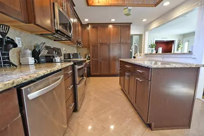 7 Maple Road, Middle Island, NY 11953 - Photo 13