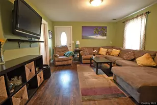 7 Maple Rd, Middle Island, NY 11953 - Photo 29