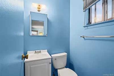 2929 Mandalay Beach Road, Wantagh, NY 11793 - Photo 17