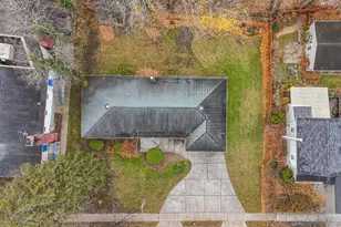 45 Roslyn Rd, Roslyn Heights, NY 11577 - Photo 21