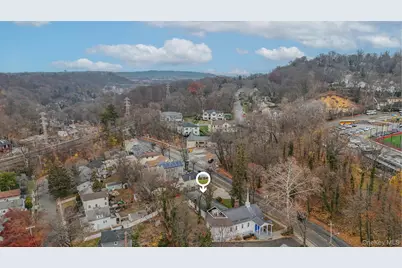 45 Roslyn Road, Roslyn Heights, NY 11577 - Photo 23