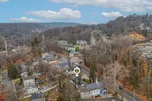 45 Roslyn Rd, Roslyn Heights, NY 11577 - Photo 23