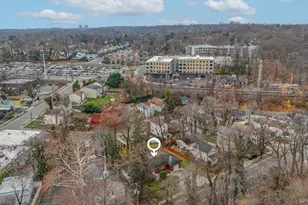 45 Roslyn Rd, Roslyn Heights, NY 11577 - Photo 25