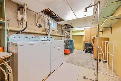 45 Roslyn Road, Roslyn Heights, NY 11577 - Photo 15