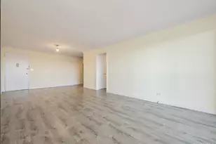 2 Bay Club Dr, Bayside, NY 11360 - Photo 7