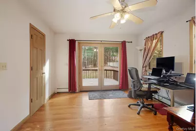 4 Carlyle Road, Hyde Park, NY 12538 - Photo 9