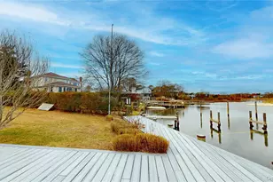 65 Little Pine Ln, East Quogue, NY 11942 - Photo 21