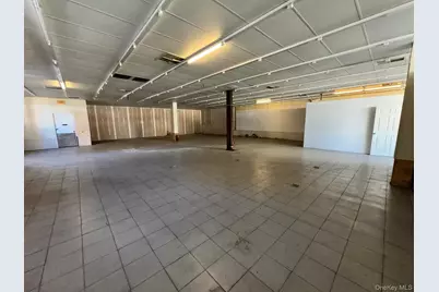 6918 Myrtle Avenue, Ridgewood, NY 11385 - Photo 9