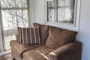 7 Floyd Pl, East Norwich, NY 11732 - Photo 9