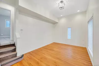 88 Marlboro Road, Valley Stream, NY 11581 - Photo 5