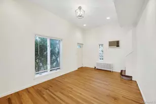 88 Marlboro Rd, Valley Stream, NY 11581 - Photo 7