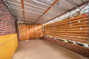 88 Marlboro Rd, Valley Stream, NY 11581 - Photo 23