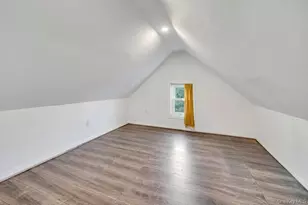 88 Marlboro Rd, Valley Stream, NY 11581 - Photo 15