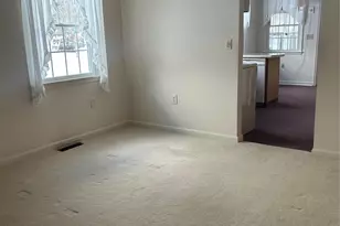 2 Scism Cir, Red Hook, NY 12571 - Photo 9