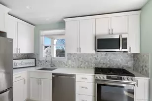 16 Overbrook St, Riverhead, NY 11901 - Photo 21