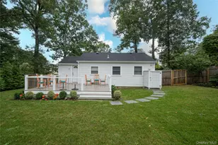 16 Overbrook St, Riverhead, NY 11901 - Photo 7