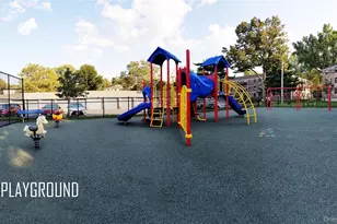 7 Terrace Cir, Great Neck, NY 11021 - Photo 19