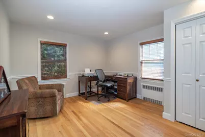 122 Pine Street, Rockville Centre, NY 11570 - Photo 17