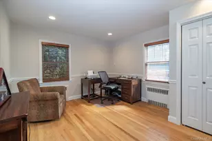 122 Pine St, Rockville Centre, NY 11570 - Photo 17