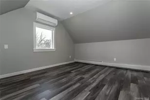 292 Acre Ln, Hicksville, NY 11801 - Photo 15