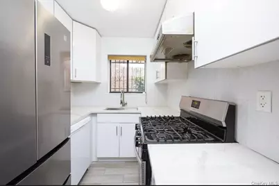 541 Logan Avenue, Bronx, NY 10465 - Photo 3